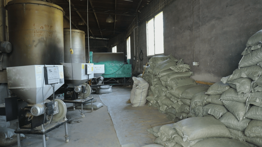 经济效益与生态效益双赢 我县茶企推广生物质颗粒燃料助力可持续发展